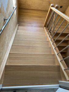 Oblozenie starych schodow z balustrada 14 20 tys brutto 3 768x1024